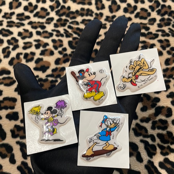 DISNEY Mickey Minnie Donald Duck Pluto Vintage Puffy Sticker Collectible 80s - Picture 3 of 17